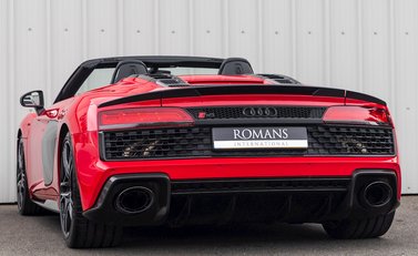 Audi R8 Spyder V10 Performance Carbon Black 3