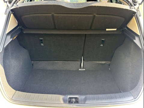 Nissan Pulsar 1.2 Pulsar Tekna DiG-T CVT 5dr 20