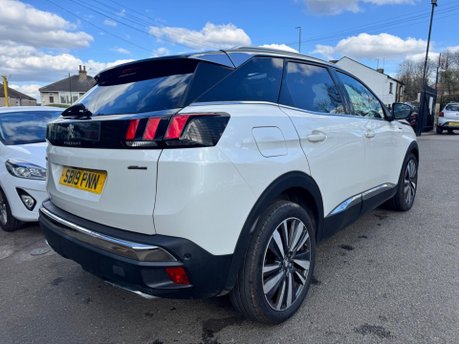 Peugeot 3008 BLUEHDI S/S GT LINE PREMIUM 7