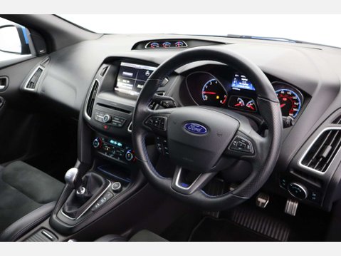 Ford Focus 2.3 Focus RS 4WD 5dr 3