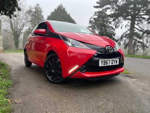 Toyota Aygo VVT-I X-PLAY 1