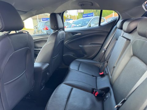 Vauxhall Astra 1.6 CDTi BiTurbo Elite Nav Euro 6 (s/s) 5dr 28