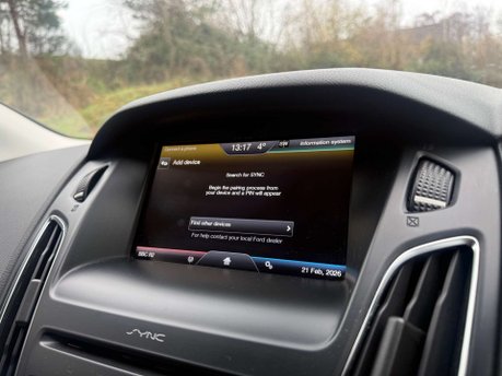 Ford Focus 1.0 Focus Zetec 5dr 18