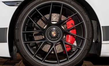 Porsche 911 (991.2) Carrera 4 GTS 'British Legends E 10