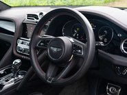 Bentley Bentayga V8 13