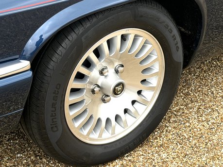 Jaguar XJS V12 CONVERTIBLE 2+2 39