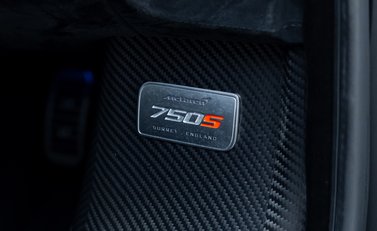 McLaren 750S 38