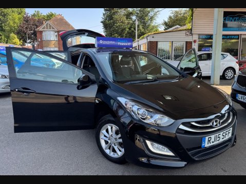 Hyundai i30 1.6 CRDi Blue Drive Active Euro 5 (s/s) 5dr 29