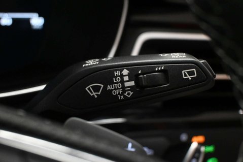 Audi A4 2.0 A4 Black Edition 40 TFSI MHEV Semi-Auto 5dr 44