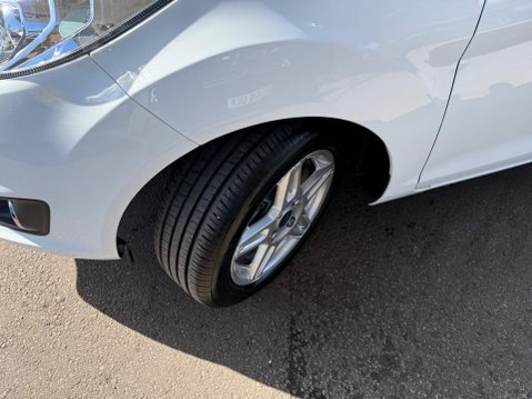 Ford Fiesta 1.25 Zetec Euro 5 3dr 38