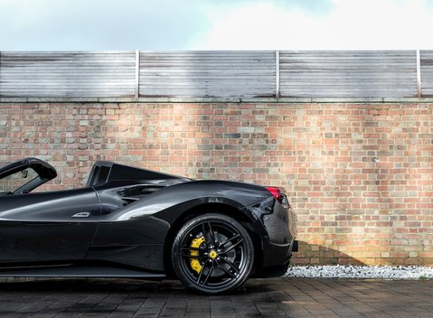 Ferrari 488 Spider 29