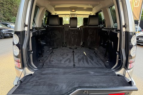 Land Rover Discovery SDV6 SE TECH - ULEZ COMPLIANT -FULL LR SERVICE HISTORY - 9 SERVICES -TOWBAR 51