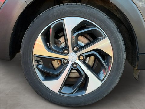 Hyundai TUCSON 2.0 CRDi Premium 5dr AWD Auto 11