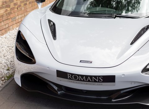 McLaren 720S Performance 22