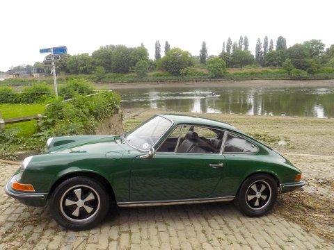 Porsche 911 T 2.2 LWB - LHD COUPE 81