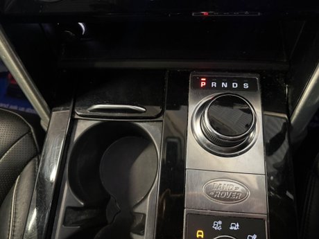 Land Rover Discovery 3.0 TD V6 HSE Auto 4WD Euro 6 (s/s) 5dr 10