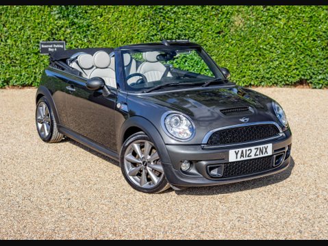 Mini Convertible 1.6 Cooper S 2dr 10