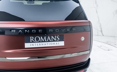 Land Rover Range Rover P530 SV 38