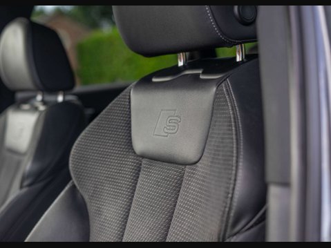 Audi A4 2.0 A4 Black Edition 35 TFSI MHEV Semi-Auto 5dr 46