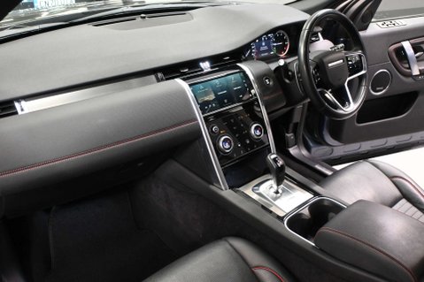 Land Rover Discovery Sport 1.5 Discovery Sport R-Dynamic SE PHEV Auto 4WD 5dr 22