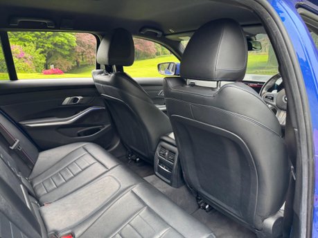 BMW 3 Series 118D M SPORT SHADOW EDITION 25