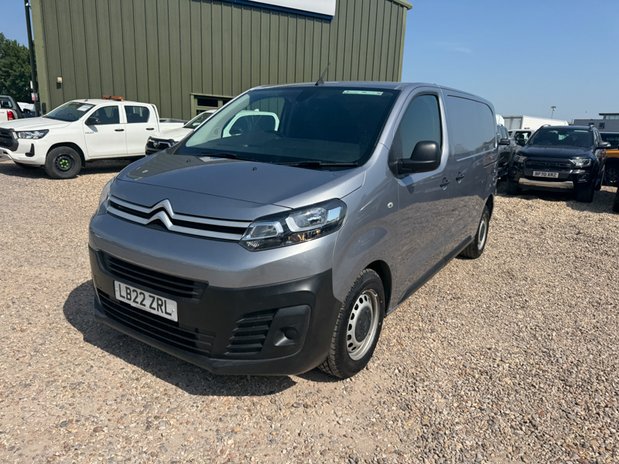 Citroen Dispatch AUTO [SOLD SM] MWB L2H1 Low Roof Prime 3100 Air Con Sensors EURO 6 2