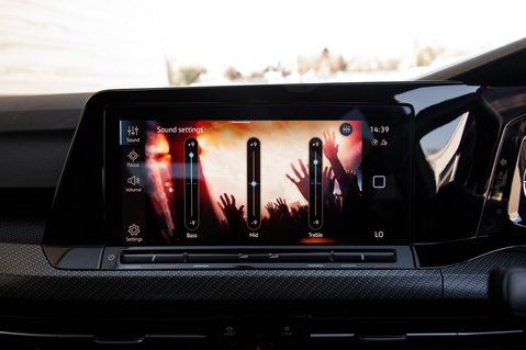 Volkswagen Golf R-LINE TSI 30