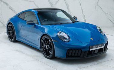 Porsche 911 Carrera 4 GTS (992.2) 11