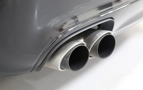 Porsche 911 Carrera S - Sensational Manual Coupe 16