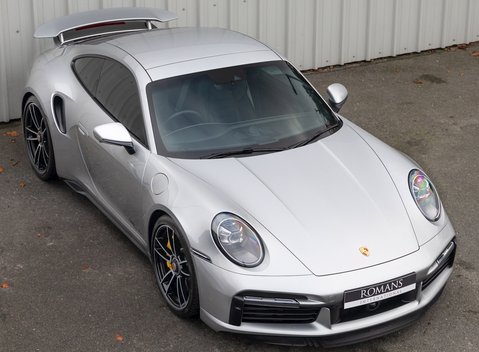 Porsche 911 (992) Turbo S 8