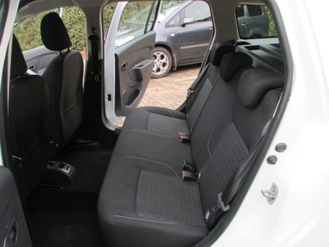 Dacia Logan 0.9 TCe Laureate Euro 6 (s/s) 5dr 30