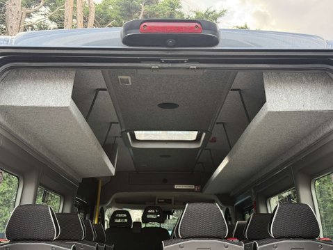Peugeot Boxer L4H2 Non-D1 17-seat Minibus Lite with A/C, Cameras, Towbar, Internal luggag 15