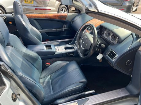 Aston Martin DB9 5.9 V12 Volante 2dr Petrol Seq (EU4) (394 g/km, 450 bhp) 21