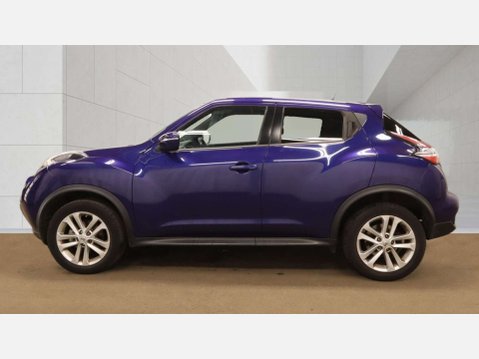 Nissan Juke 1.6 Acenta Premium SUV 5dr Petrol XTRON Euro 5 (117 ps) 7