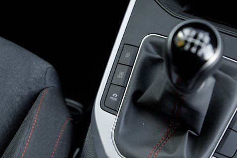 SEAT Arona ECOTSI FR 38