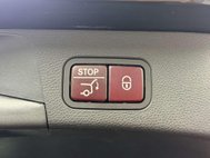 Mercedes-Benz C Class 2.1 C220d AMG Line (Premium Plus) Estate 5dr Diesel G-Tronic+ Euro 6 (s/s) 39