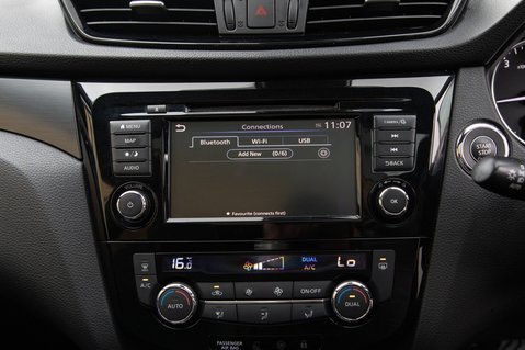 Nissan Qashqai DIG-T N-TEC DCT 27