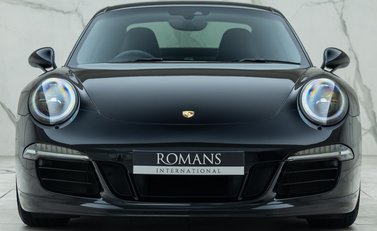 Porsche 911 Carrera GTS (991) 6