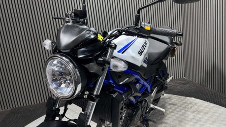 Suzuki SV650 2020 ONLY 8K SERVICED LONG MOT WARRANTY A2 NAKED BIKE 36