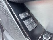 Land Rover Range Rover Velar R-DYNAMIC S 22