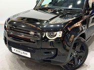 Land Rover Defender 3.0 D300 MHEV X-Dynamic HSE SUV 5dr Diesel Auto 4WD Euro 6 (s/s) (300 ps) 17