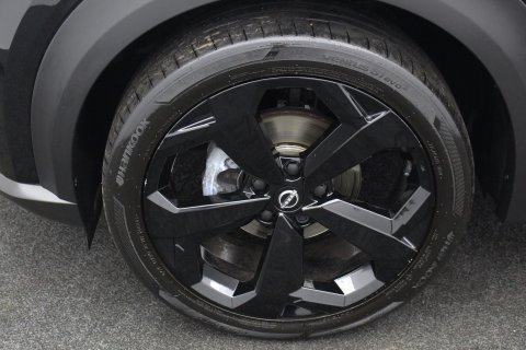 Nissan Juke 5dr 1.0 DiG-T Tekna DCT Automatic 41