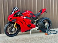 Ducati Panigale V4S Gen 2 23