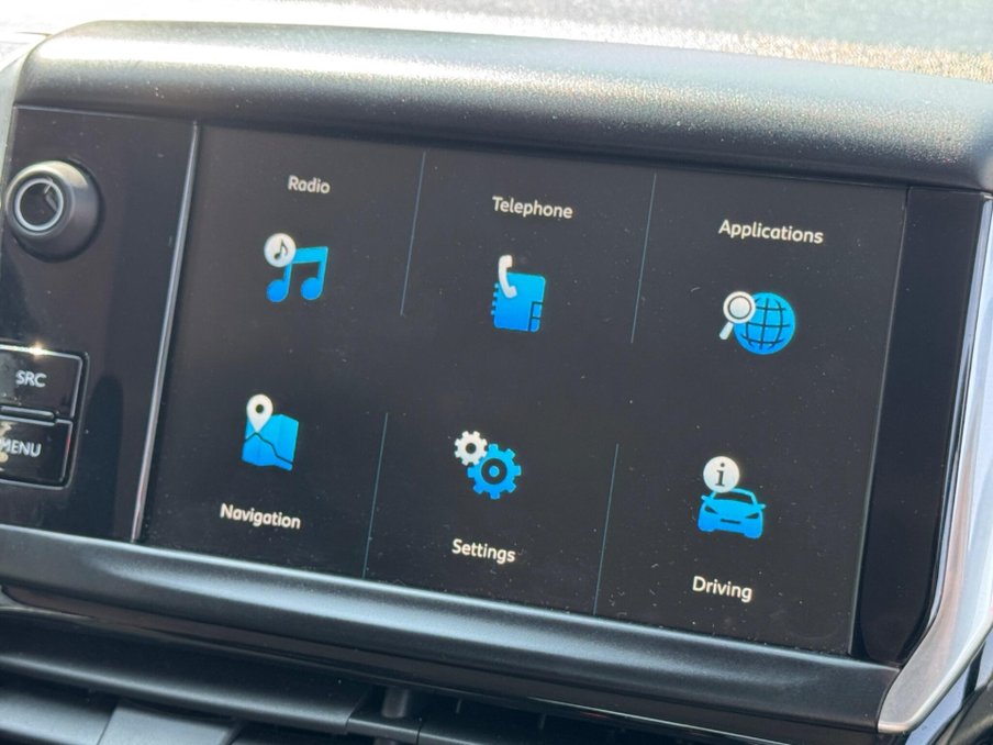2018 Peugeot 208 — image 13