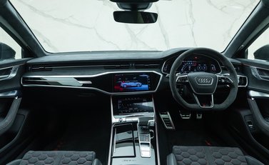 Audi RS6 Avant GT 18