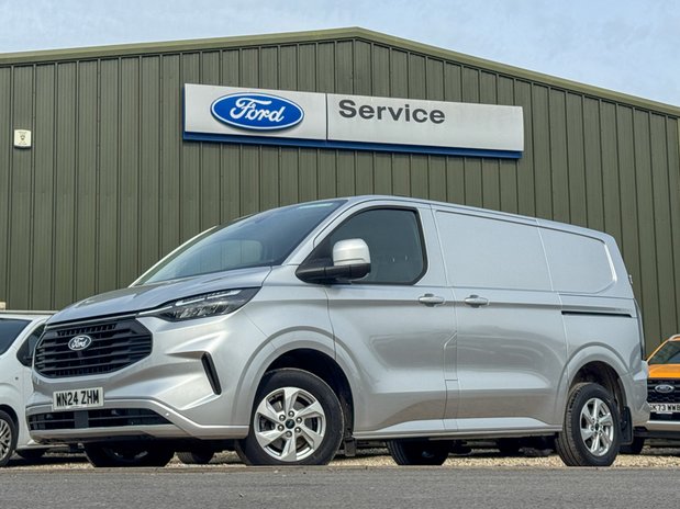 Ford Transit Custom SWB L1H1 Low Roof Limited 300 Air Con Alloys Sensors EURO 6 1