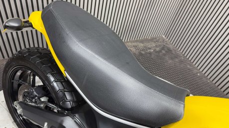 Ducati Scrambler 800 ICON 2016 ONLY 9K LEO VINCE EXHAUST LONG MOT 803CC 16