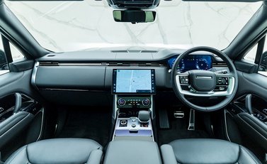 Land Rover Range Rover P530 Autobiography LWB 20