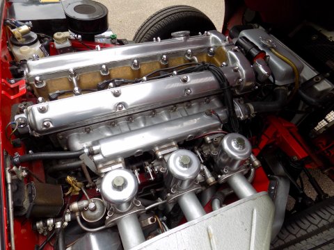 Jaguar E-Type S1½ 4.2 Roadster 29