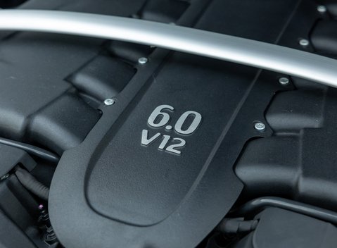 Aston Martin V12 Vantage S Roadster 50